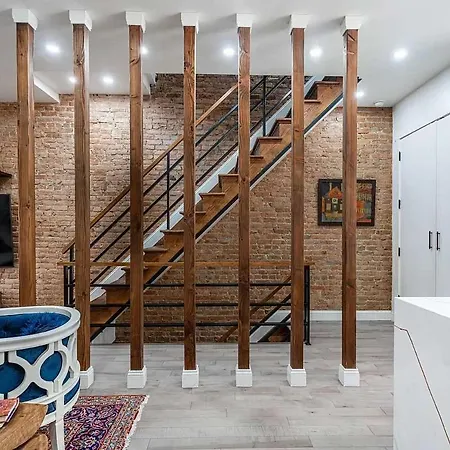 Williamsburg Townhouse 3br Townhouse With Private Garden * New York