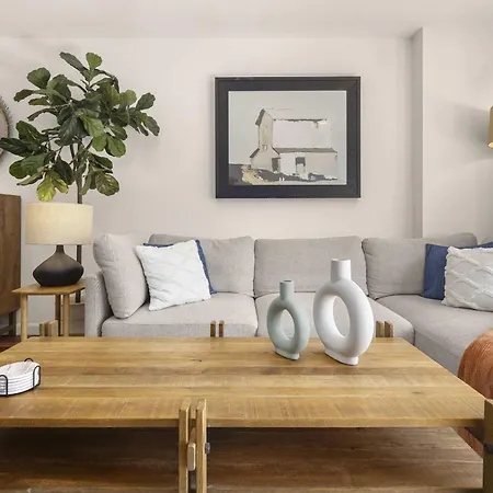 Cooper Place 1br Loft With Balcony In Elevator Building New York