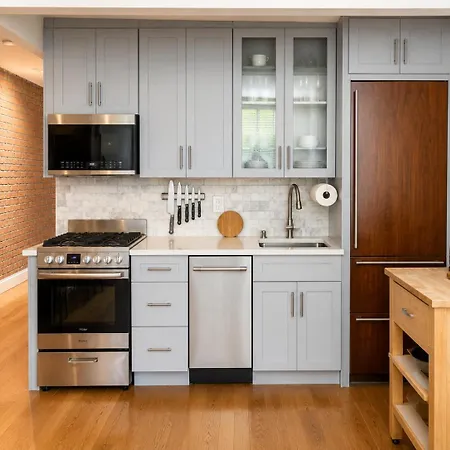 Stylish Harlem Duplex With Private Patio Near Park *