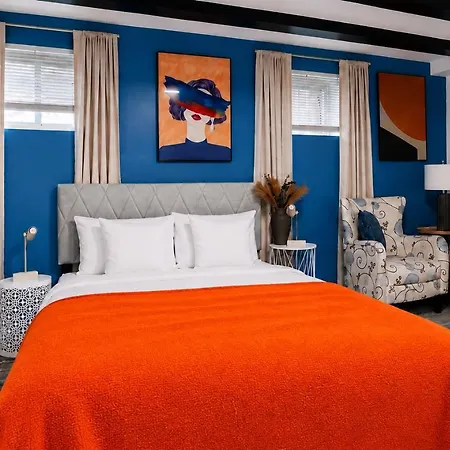 2 Bedroom Manhattan Beachfront Apartment New York