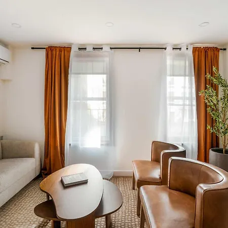 Apartment 22-3b Sleek Modern 1br Gramercy