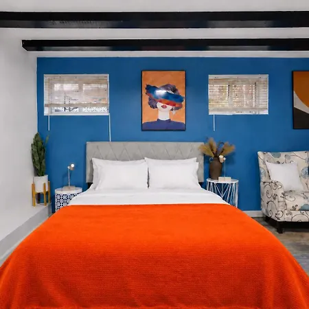 2 Bedroom Manhattan Beachfront New York