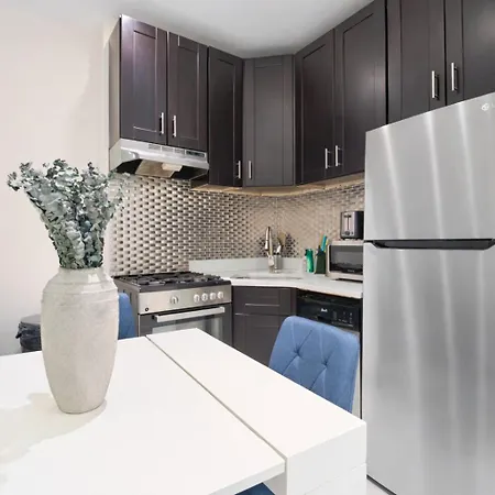3 Bd Gorgeous Getaway Unit * New York