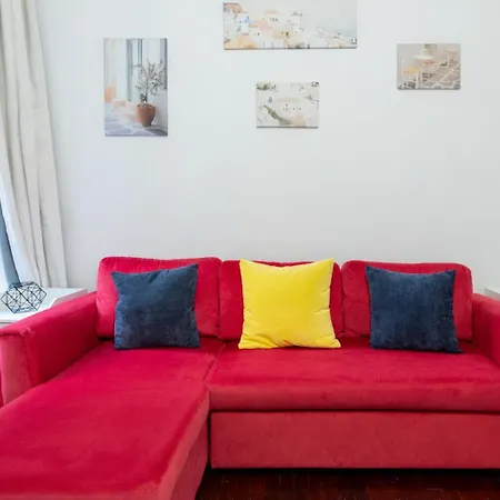 Apartment 2 Bedroom Stylish Unit