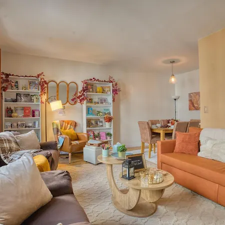 Apartment 3Br Brooklyn Flatbush King Bed, 2 Queens 5 Min To Kings Theatre New York