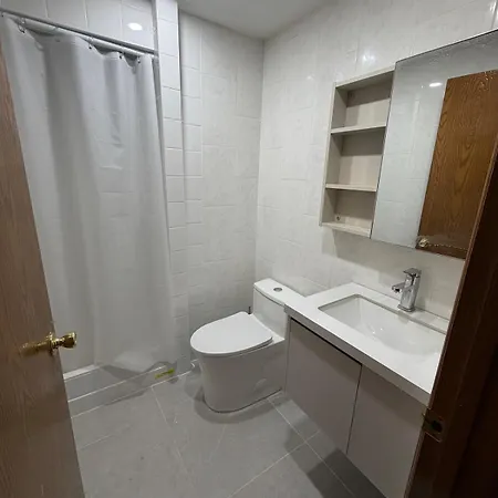 Private & Bath In Bronx New York