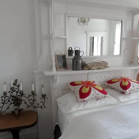 La Maison Des Sirenes 2, Bohemian, Eclectic