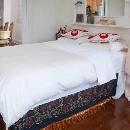La Maison Des Sirenes 2, Bohemian, Eclectic Aparthotel New York