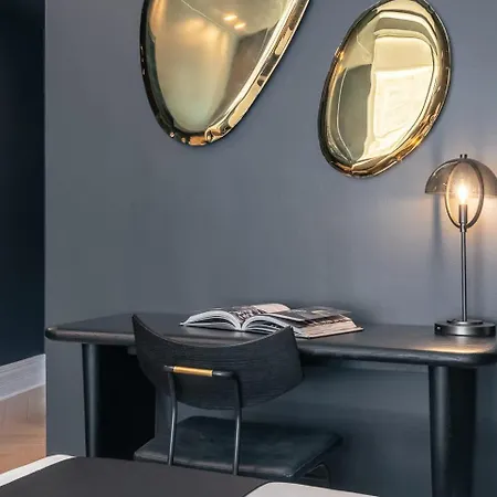 Two-bedroom By Madison Square Park Apartment New York
