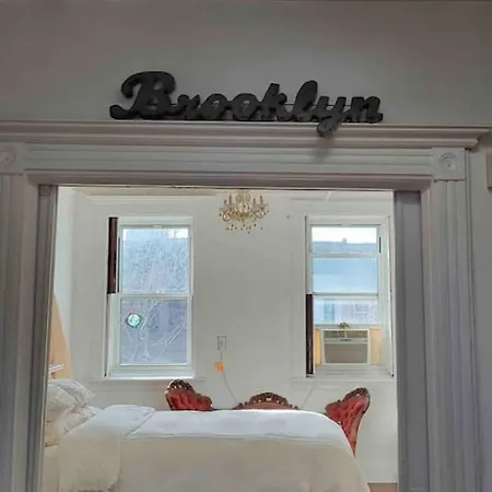 La Maison Des Sirenes 2, Bohemian, Eclectic New York