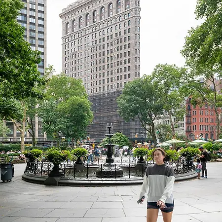 Two-bedroom By Madison Square Park New York