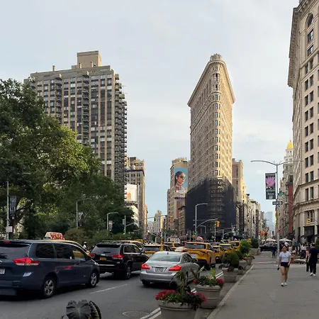 Two-bedroom By Madison Square Park * New York
