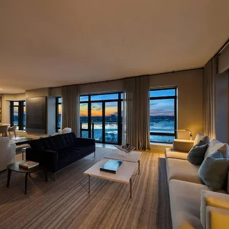 Apartment Cozy With Scenic View