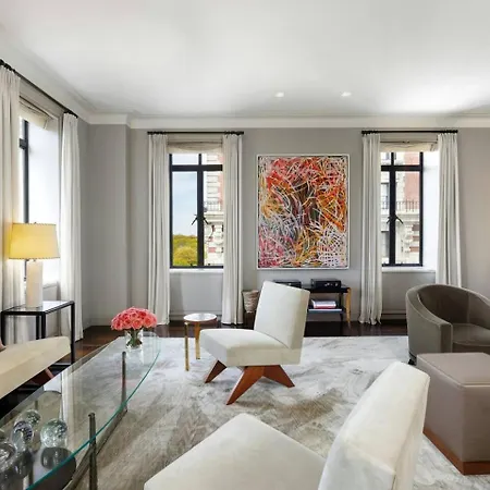 Apartment Apartmnet With Park Views *