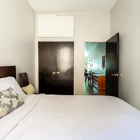 Beautiful 2-bedroom Townhouse Nyc Apartment New York