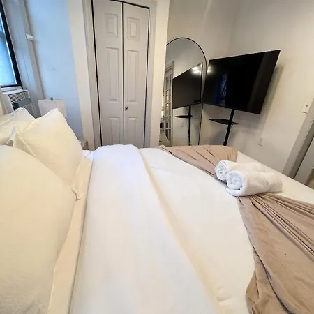 Apartment Modern Upper East Side Next To Park New York