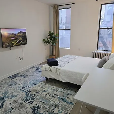 2 Bedroom With Kitchen