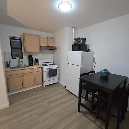 Apartment 2 Bedroom With Kitchen