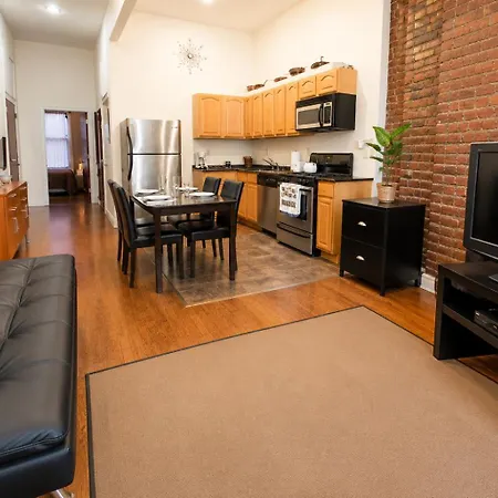 Apartment Fabulous & Large 2 Bedroom In Nyc!