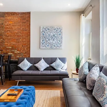 Apartment Beautiful 2-bedroom Townhouse Nyc New York