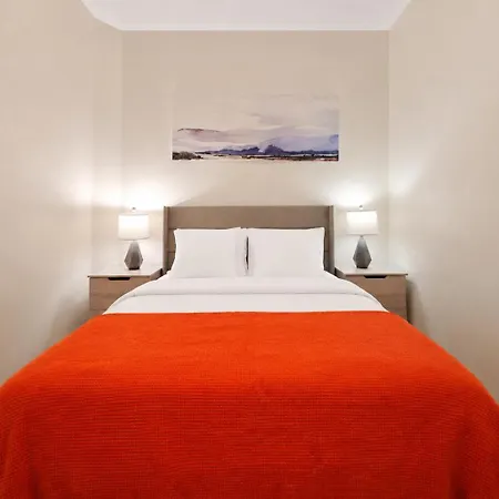 3 Bedroom Next To Park * New York