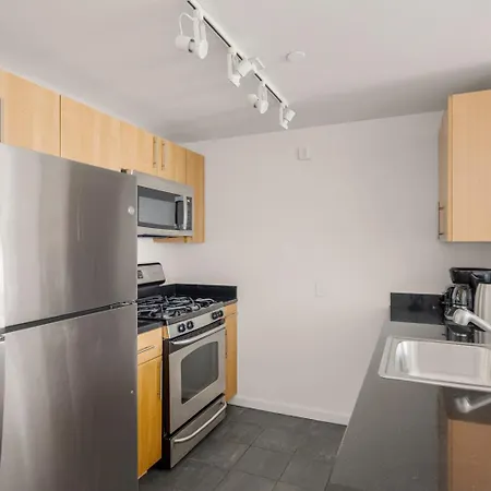 Blueground Long Island Pool Nr Gantry Plaza Nyc-2067 Apartment