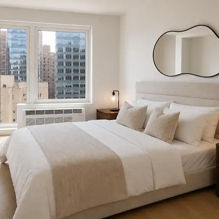 Apartment Lawrence Tower Gym Roof Lounge Washerdryer *