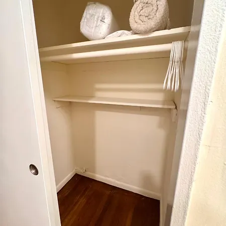 Cozy Cute In Midtown East Manhattan Elevator Laundry Steps To Subway * New York
