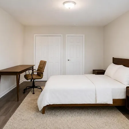 Waterside Plaza Full Amenities Doorman Apartment *