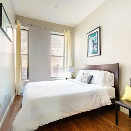 Apartment Beautiful 2-bedroom Townhouse Nyc