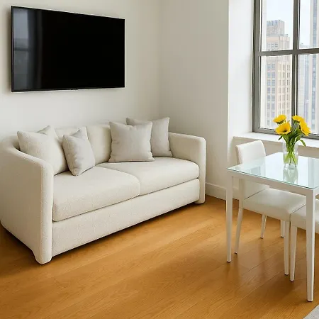 Great In Luxury Building Apartment *