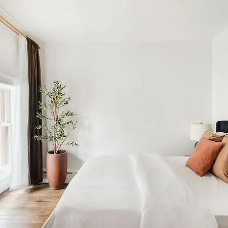 Fifth-5b New Prime West Village Apartment New York