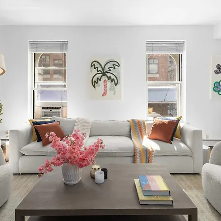 Seaport Place By Stayhaus Floor-through 1br Loft New York