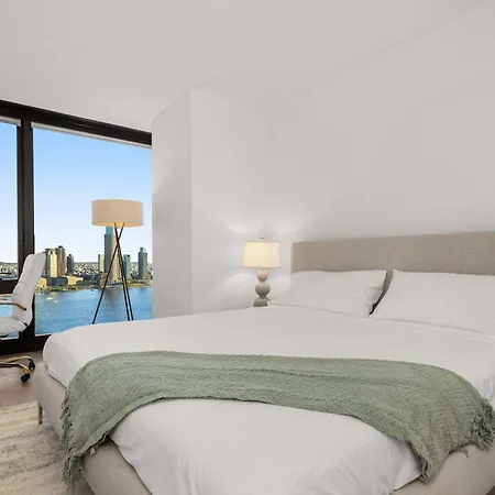 Embassy Ii 24th Floor 2br With Doorman Gym Pool *