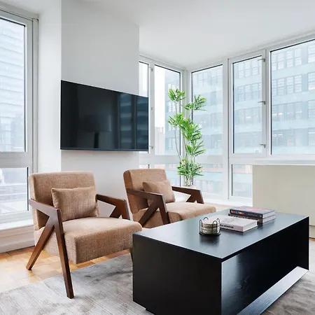 43-20a Newly Furnished 1br- Full Service Doorman Laundry Gym Business Center New York