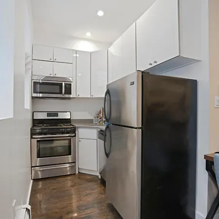 3 Bd Stylish In Manhattan Apartment *
