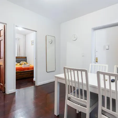 2 Bedroom Stylish Unit New York