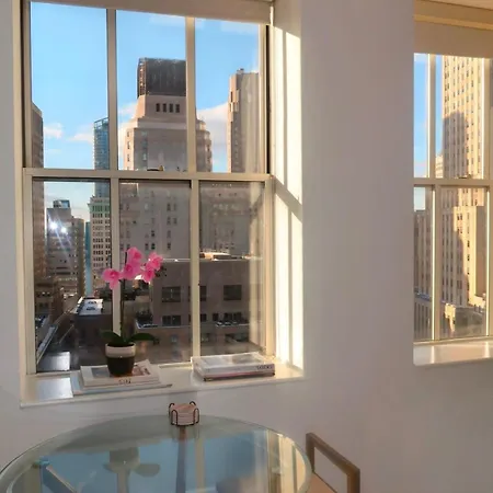 Great In Luxury Building * New York