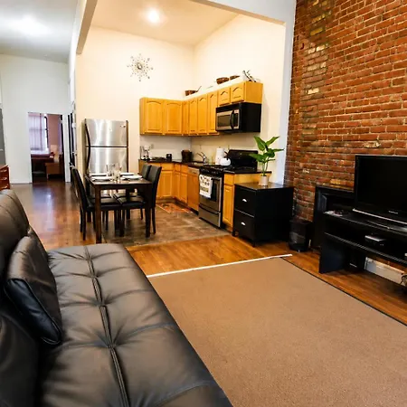 Fabulous & Large 2 Bedroom In Nyc! * New York