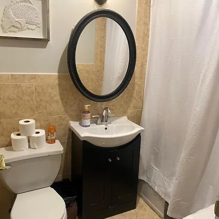 Beautiful 2-bedroom Townhouse Nyc Apartment *