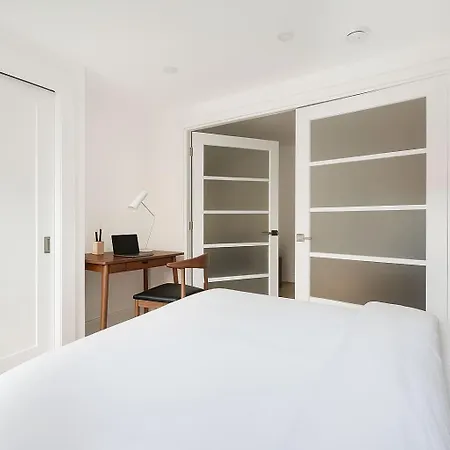 22-4a Sleek Modern 1br Gramercy New York
