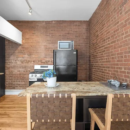 Seaport Place By Stayhaus Floor-through 1br Loft *