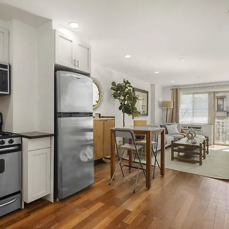 Cooper Place 1br Loft With Balcony In Elevator Building Apartment New York