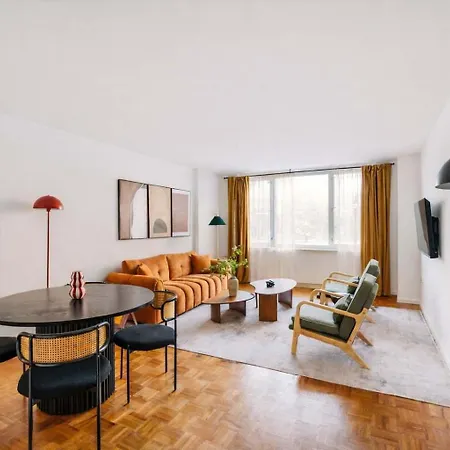 Apartment 43-4d Newly Furnished 2br Full Service 24h Doorman Laundry Gym
