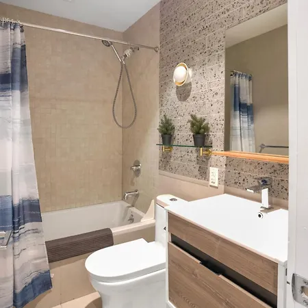 2 Bedroom In Manhattan New York