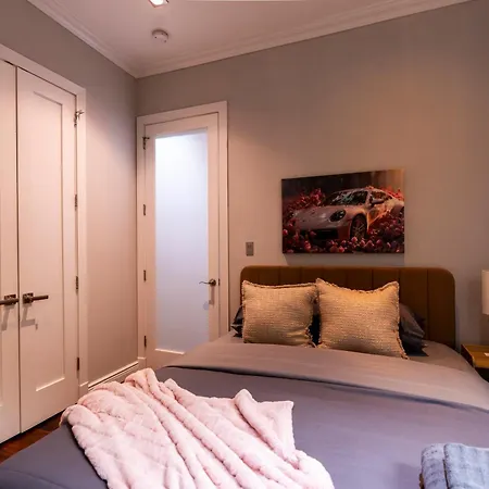 Apartment Park - 4 Bedroom With Self Check-in New York