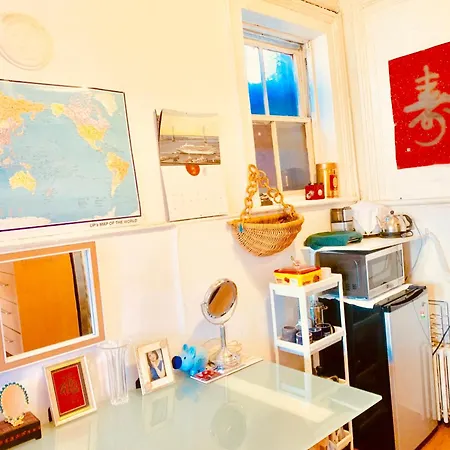 Big In Little Italy, Chinatown, Soho, Tribeca, Nyc Apartment New York