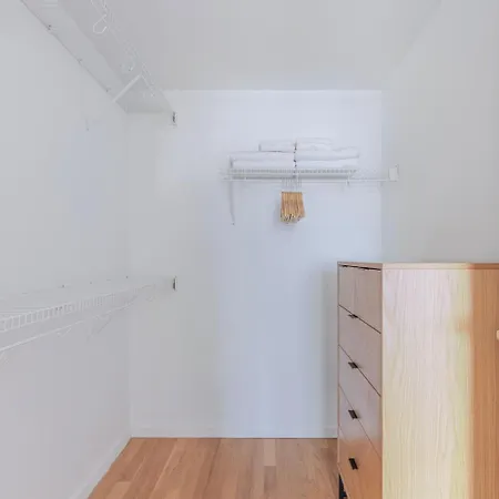 Apartment Blueground Long Island Pool Nr Gantry Plaza Nyc-2156 New York