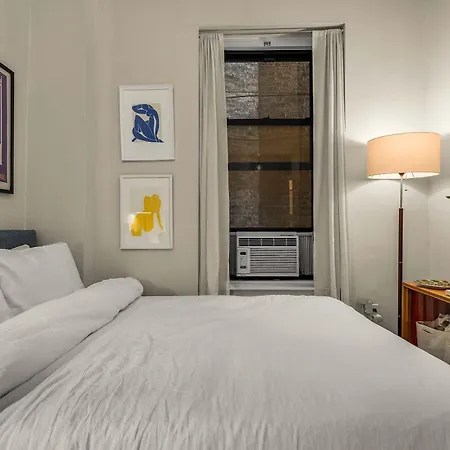 Clinton Duplex By Stayhaus 2br With Private Yard Apartment New York