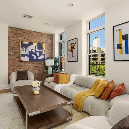 Broadway Terrace Sunlit 1br With Private Balcony * New York